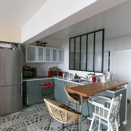Διαμέρισμα Nice Design Apt With Balcony And View On
